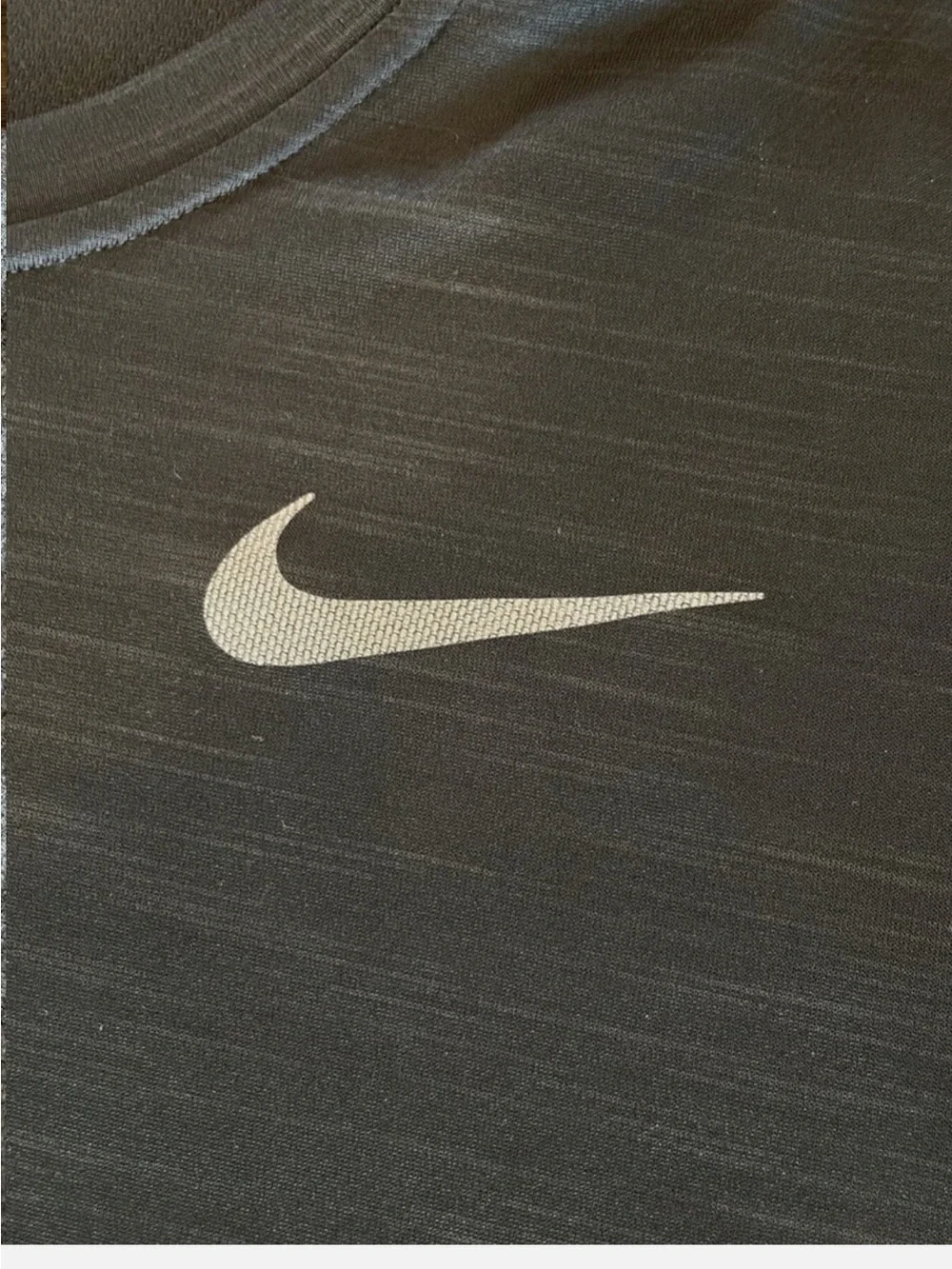 Nike Dri-Fit long sleeve black / gray size Med mens training shirt lot
